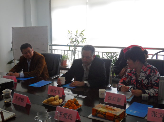 UBM亞洲公司中國首席代表Philip Chapnick（蕭鴻飛）先生帶隊來山東丞華展覽參觀考察